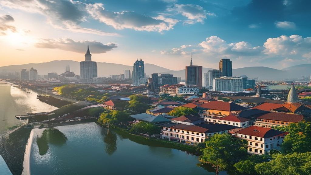Wisata Hits di Surabaya yang Wajib Dikunjungi Traveler — Surabaya Bukan Cuma Soal Macet: 5 Destinasi Hits yang Bakal Bikin Kamu Betah!