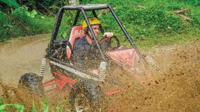 Menjajal Serunya Wisata UTV di Bali: Sensasi Petualangan Off-Road Menembus Alam Pulau Dewata